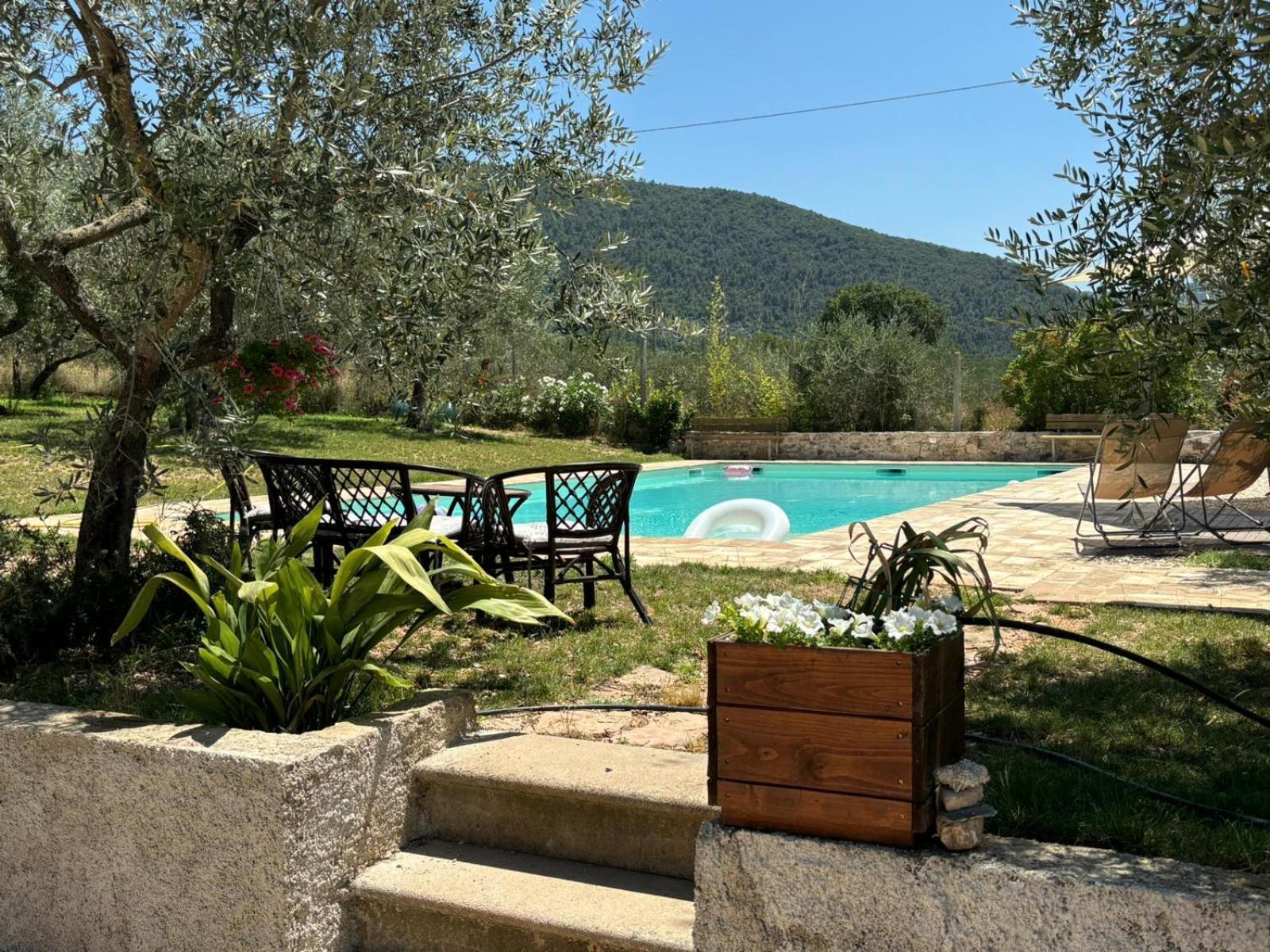 Agriturismo Uliveto Benedetti Spoleto Exterior photo